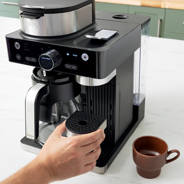 にこにこ様専用】Nespresso エスプレッソマシン F111