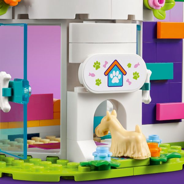 LEGO 41718 Friends Centro Day Care dei Cuccioli, Parco Giochi per Animali  di Heartlake City con Cane e Mini Bamboline, per Bambini dai 7 Anni in su :  : Giochi e giocattoli