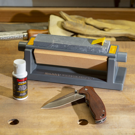 How-To Sharpen a Hunting Knife on Smith Tri-Stone 