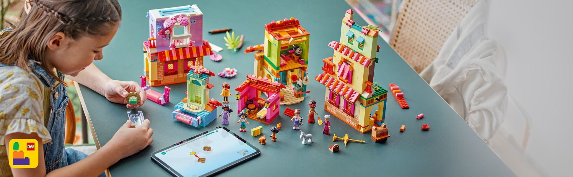 Builders can zoom in, rotate sets in 3D and track their progress using the fun, intuitive LEGO Builder app.