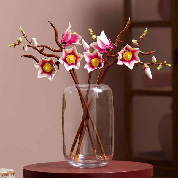 Bring nature to any room by displaying the set as flower decor.