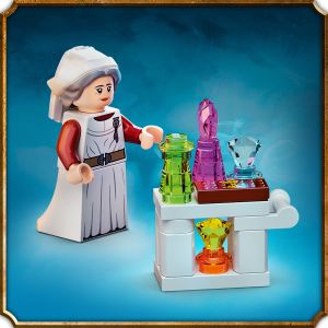 LEGO Harry Potter Hogwarts Hospital Wing 76398 Buildable Castle Toy with  Clock Tower, The Prisoner of Azkaban, Includes Harry Potter, Hermione  Granger, Ron Weasley & Madam Pomfrey Minifigures 