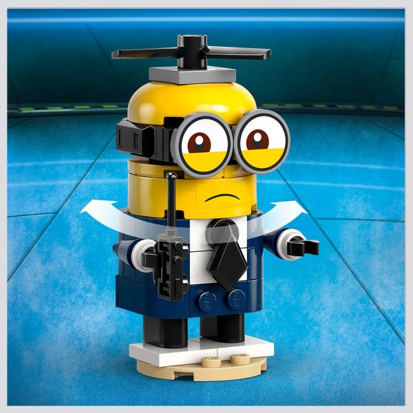 The Minions’ heads can move and the eyes can be changed.