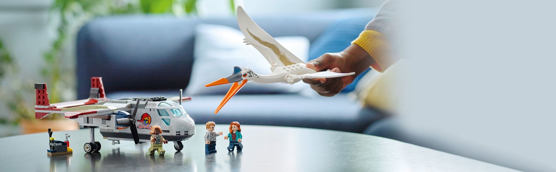 LEGO Jurassic World Quetzalcoatlus Plane Ambush Set 76947, with Dinosaur  Toy Figure and Airplane Model, 2022 Movie Inspired 