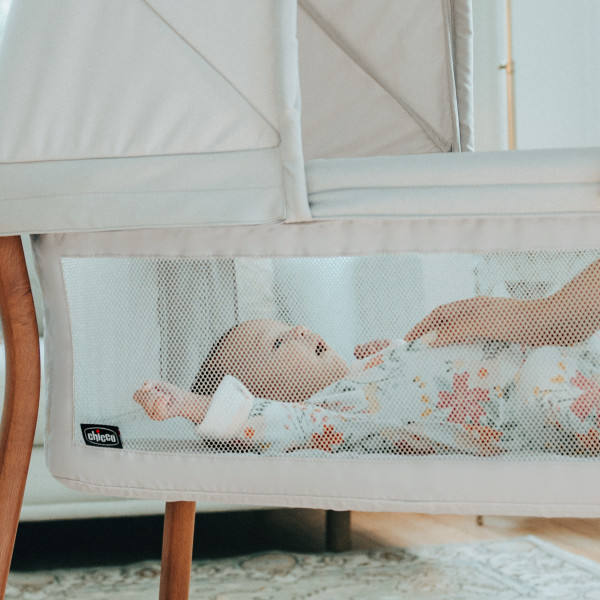 Chicco LullaGo Anywhere LE Portable Bedside Bassinet with