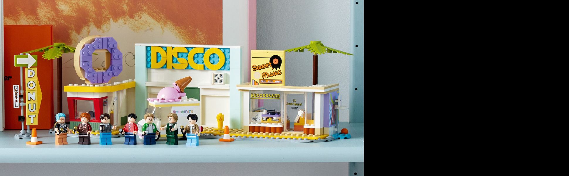 LEGO 21339 BTS Dynamite - LEGO Ideas (CUUSOO) - BricksDirect Condition New.