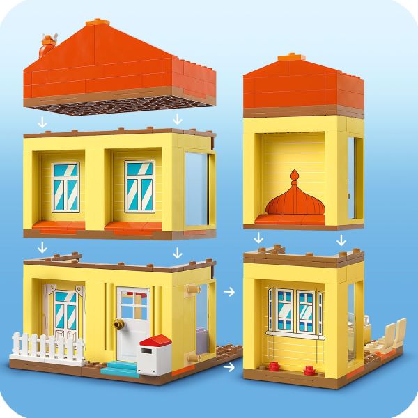 The detachable rooms provide a variety of play options.