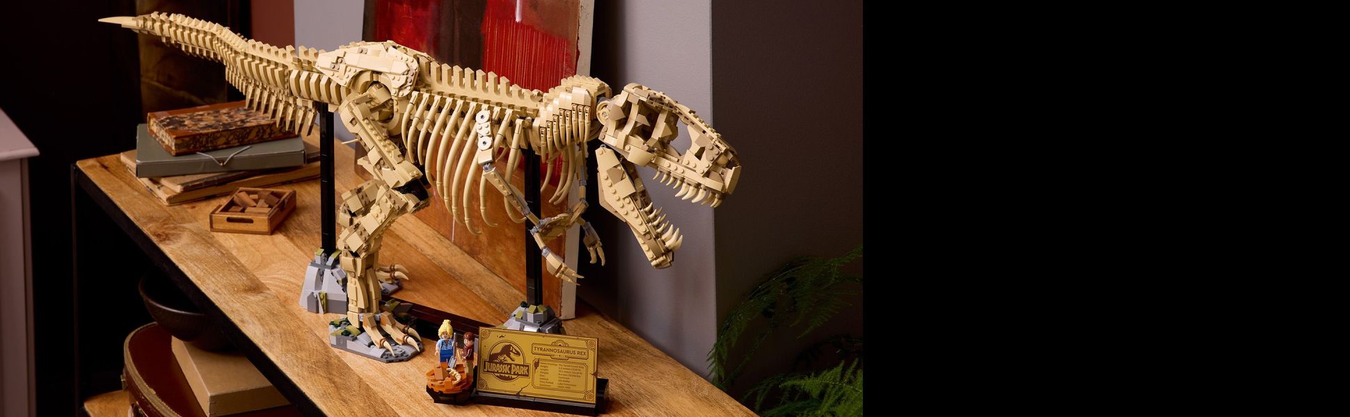 Embrace your love for science and amazing discoveries by building a full T. rex skeleton to display in your home or office.