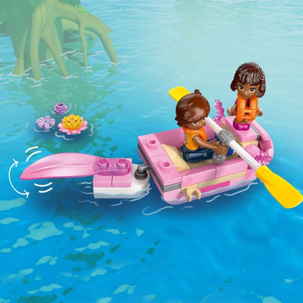 See the boat’s tail wobble as it moves along.