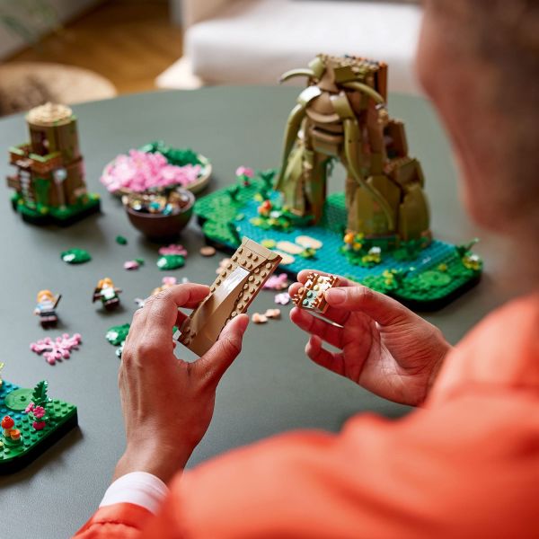 LEGO The Legend of Zelda Great Deku Tree 2in1 Building Set for