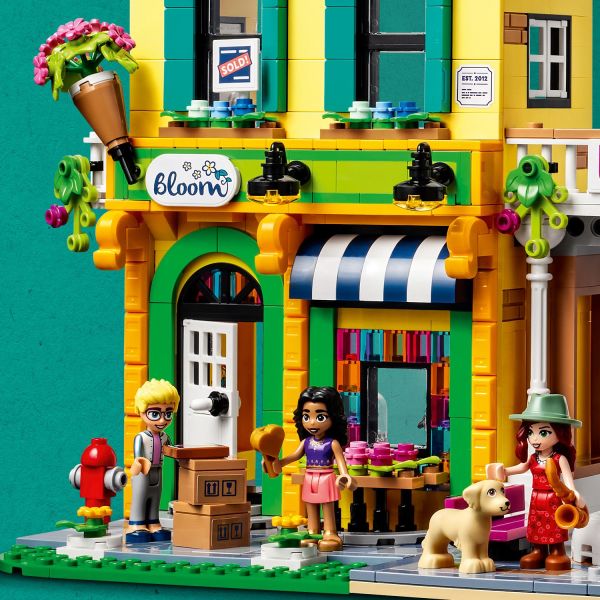 LEGO Friends Downtown Flower and Design Stores 41732 Building Set