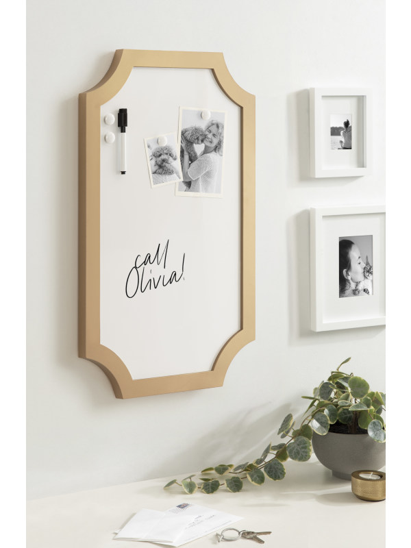 Kate and Laurel Holbrook Scalloped Magnetic Dry Erase Board with