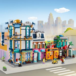 LEGO Creator 3 in 1 Main Street Building Toy Set, Features a Toy City, Art  Deco Building, Market Street, Hotel, Café, Music Store and 6 Minifigures