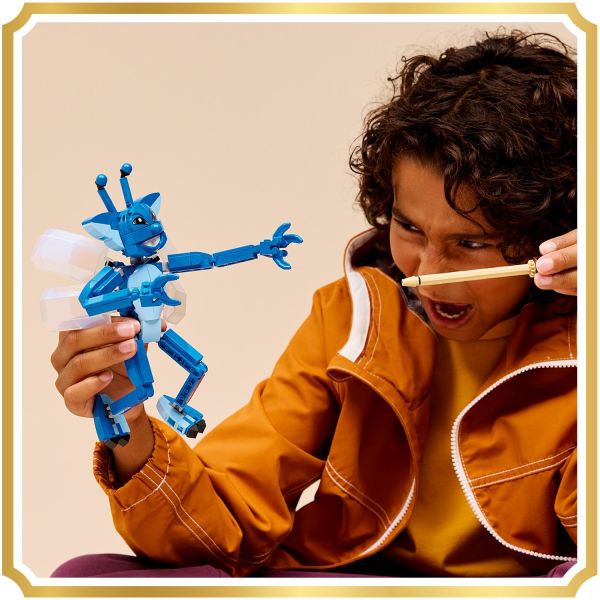 Adjust the Cornish Pixie’s head, arms and fingers.
