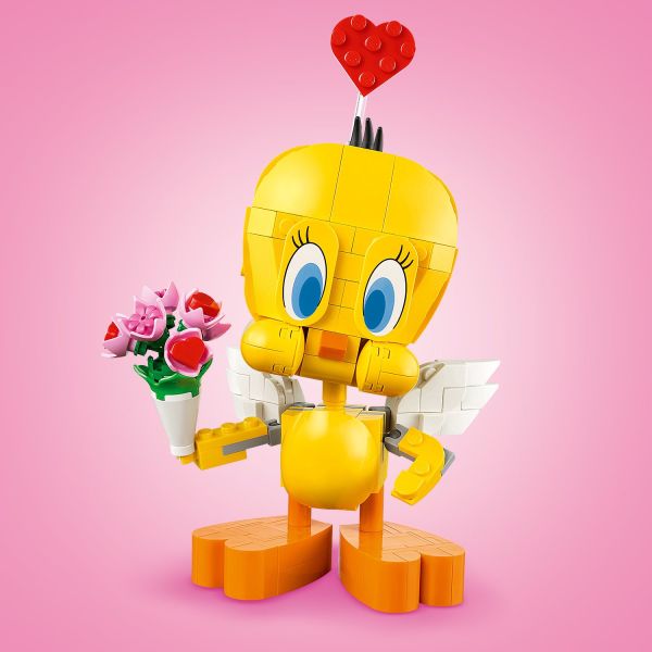 LEGO Looney Tunes Sweetheart Tweety Bird Building Toy for Adults