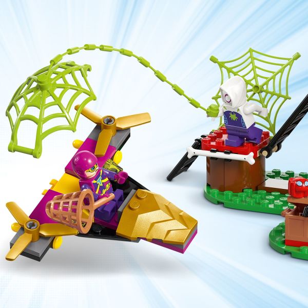 Ghost-Spider helps her friends battle the villains.