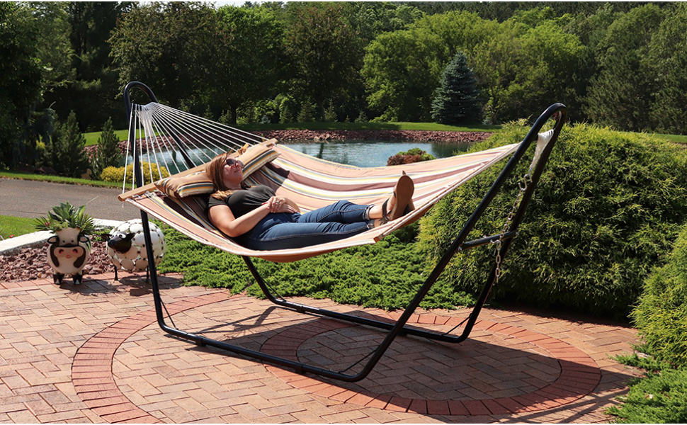 Sunnydaze 2-Person Quilted Polyester Spreader Bar Hammock with