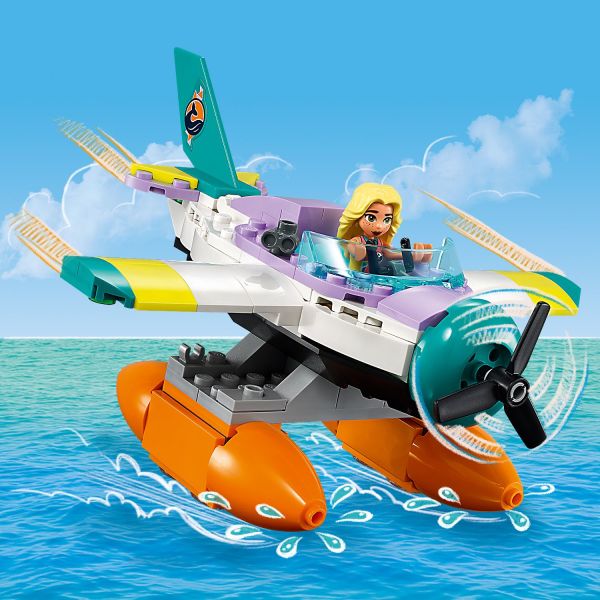 Dia comes to help in her rescue plane.