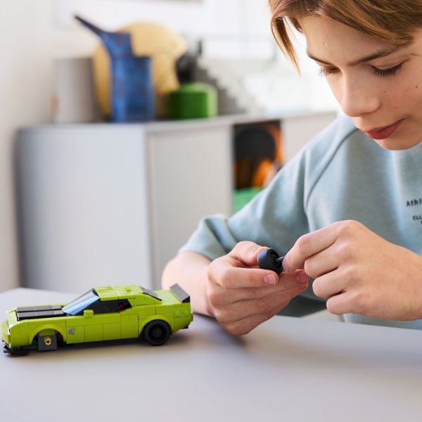 LEGO Speed Champions Dodge Challenger SRT Hellcat Sports Car 77237