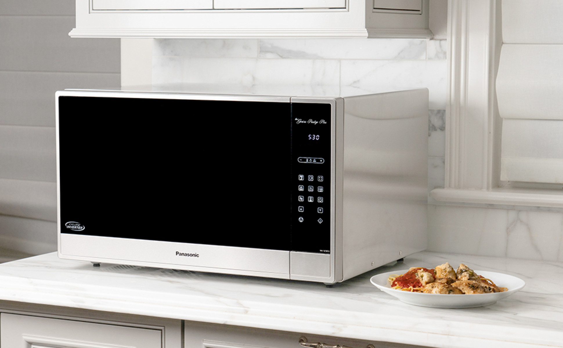 Panasonic 2.2-Cu. Ft. Countertop Cyclonic Wave Microwave
