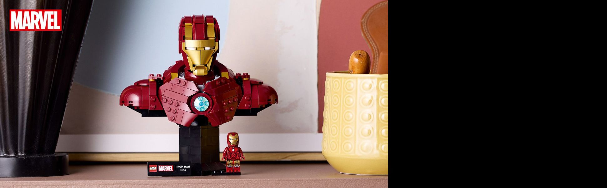This LEGO | Marvel Iron Man bust accurately recreates the character’s MK4 armor from the Marvel Studios’ Iron Man 2 movie.