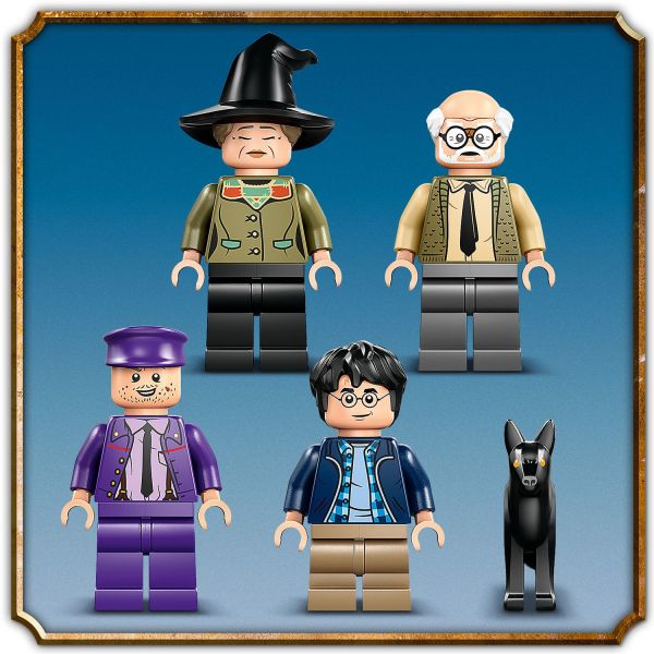 4 LEGO Harry Potter minifigures, plus a Padfoot figure.