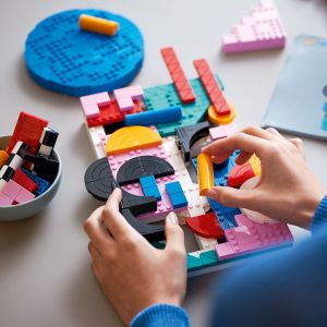LEGO Art Modern Art 31210 Build & Display Home Décor Abstract Wall