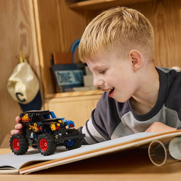 LEGO Technic Monster Jam Grave Digger Fire and Ice 42219 6581025