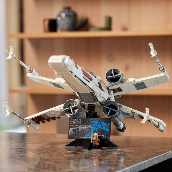LEGO Star Wars X-Wing Starfighter 75355 by LEGO Systems Inc