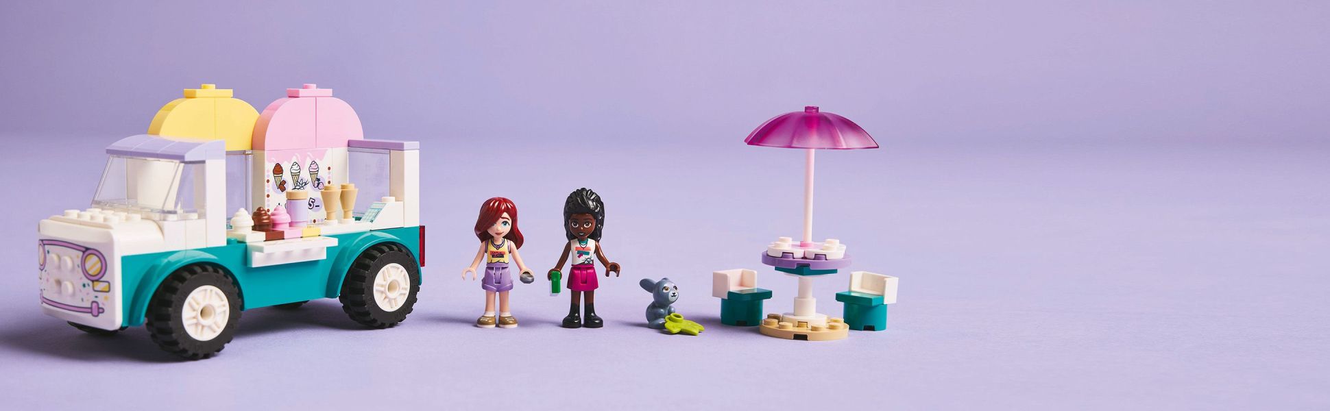 Lots of accessories for role play