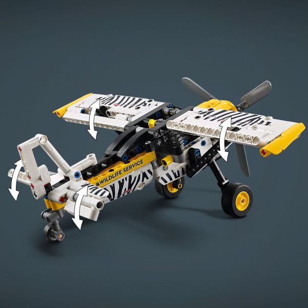 Adjust the ailerons on the side wings and the rear wing.