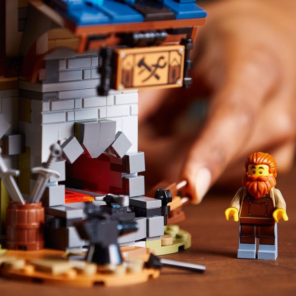 Press the bellows to activate the LEGO light brick.