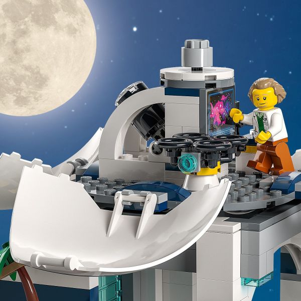 LEGO City Space Rocket Launch Center 1010 Pc Building Set (60351)