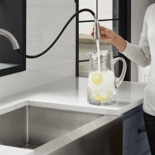 KOHLER Simplice Single-Handle Pull-Down Sprayer Kitchen Faucet in ...