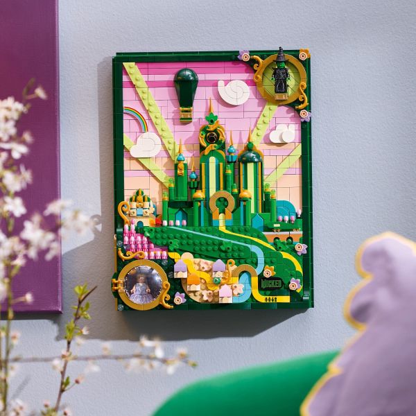LEGO Wicked Emerald City Wall Art for Adults 75685 6526329 - Best Buy