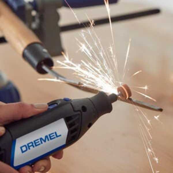 Dremel 4000 1.6 Amp Variable Speed Corded Rotary Tool Kit with 32