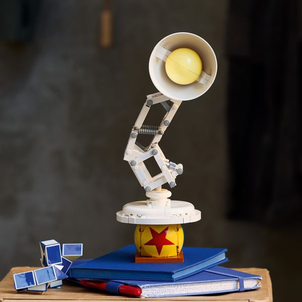 LEGO Ideas Disney Pixar Luxo Jr. - Room Decor and Building