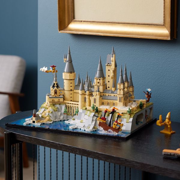 LEGO Harry Potter Hogwarts Castle and Grounds 76419 Building Set, Gift Idea  for Adults, Collectible Harry Potter Playset, Recreate Iconic Scenes from  the Wizarding World 