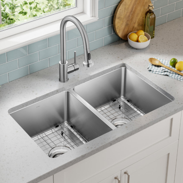 KRAUS Fairlane 33-Undermount Double Bowl 18-Gauge Stainless Steel