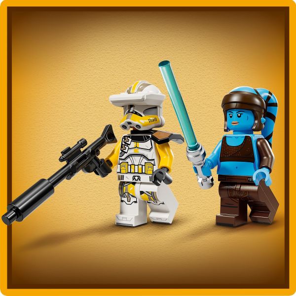Battle the droids with Commander Bly and Aayla Secura.