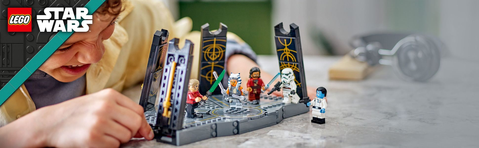 Recreate the thrilling Star Wars: Ahsoka Season 1 finale battle between Ahsoka Tano and Grand Admiral Thrawn’s army.