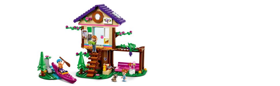 Detailed set comes with a cabin, kayak and 4 characters, including a raccoon figure, plus lots of cool accessories.