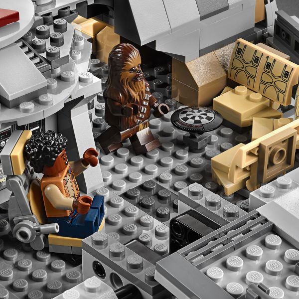 Fully equipped interior for endless space-faring adventures.