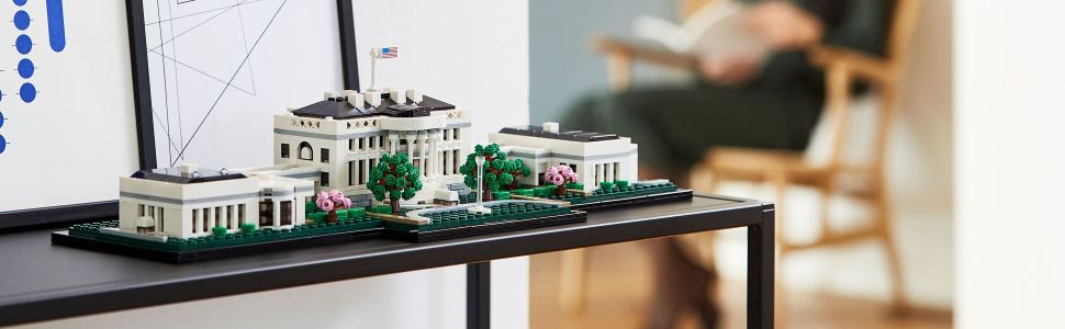 LEGO Architecture The White House 21054 Display Model Building Kit