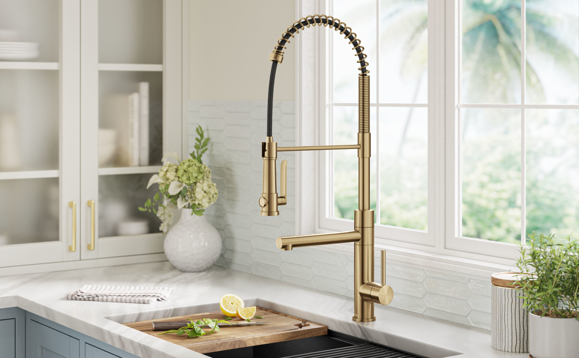 KRAUS Artec Pro Spot Free Brushed Brass/Matte Black 26.88 in. H