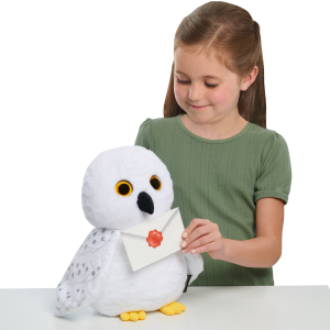 Hallmark Harry Potter Owl Stuffed Animal (Hedwig with Envelope) Gift for  Fans, Kids, Adults