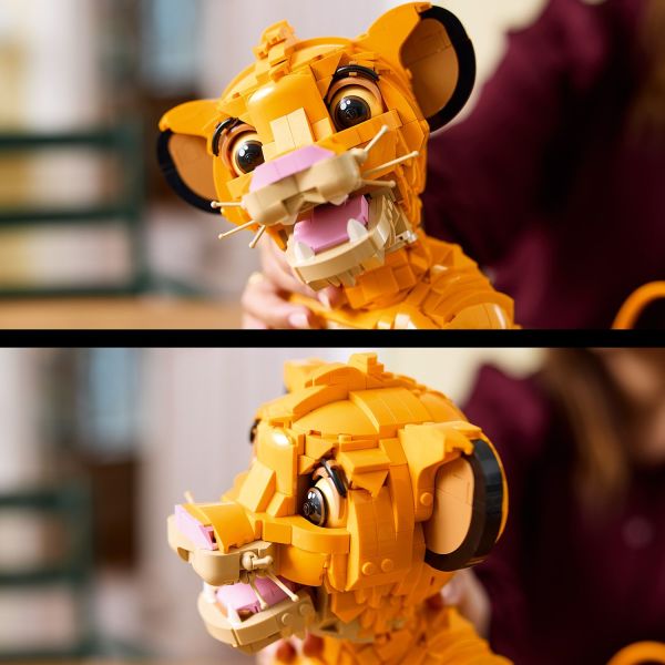 The model features a movable head for different poses.