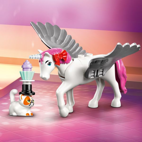 Churro becomes a magician and Periwinkle transforms into a unicorn.