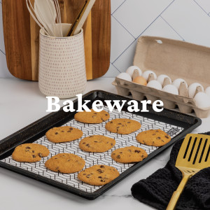 Thyme&Table Nonstick Muffin Pan with Silicone Baking Cups - Black - 12 ct