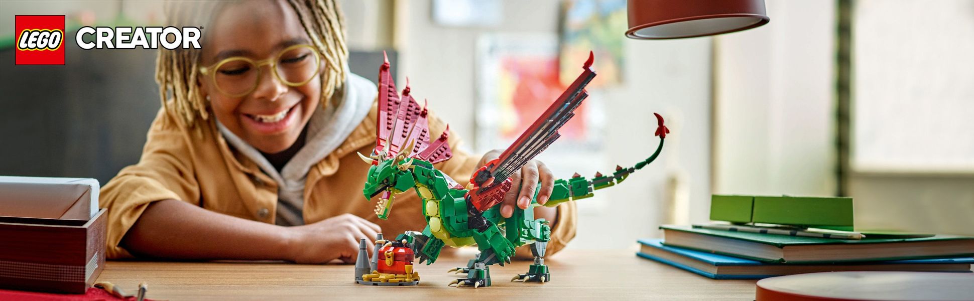 Kids can enjoy awesome fantasy action with this Medieval Dragon toy, which can be rebuilt into a sea serpent or phoenix.